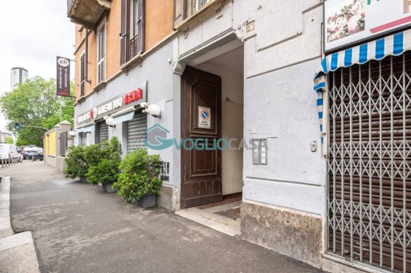 appartamento in vendita a Milano in zona Ponte Seveso