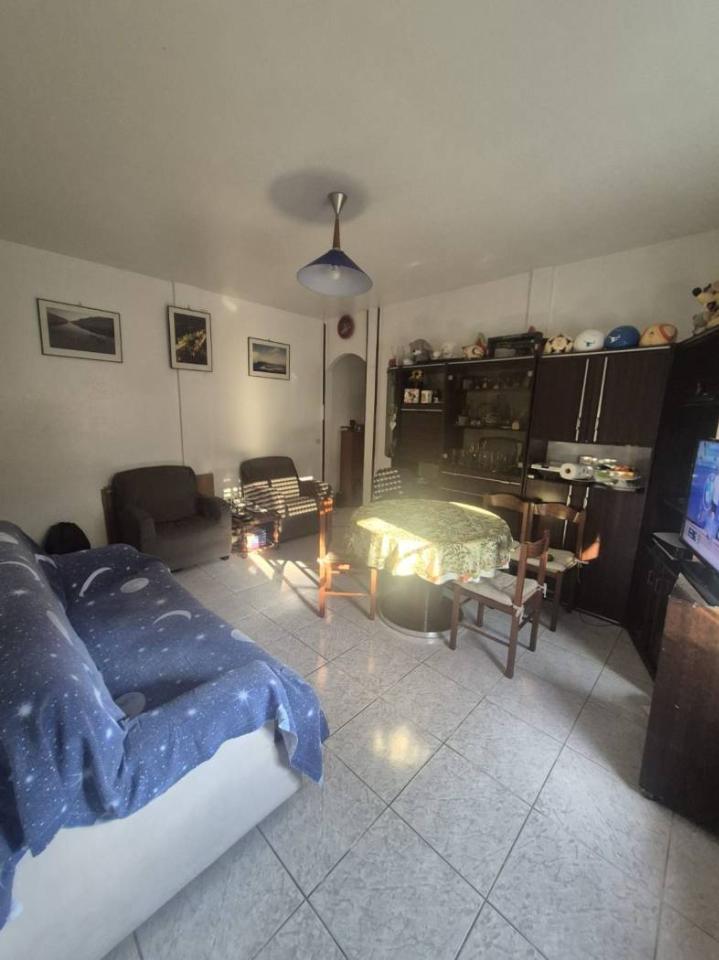 appartamento in vendita a Milano in zona Dergano