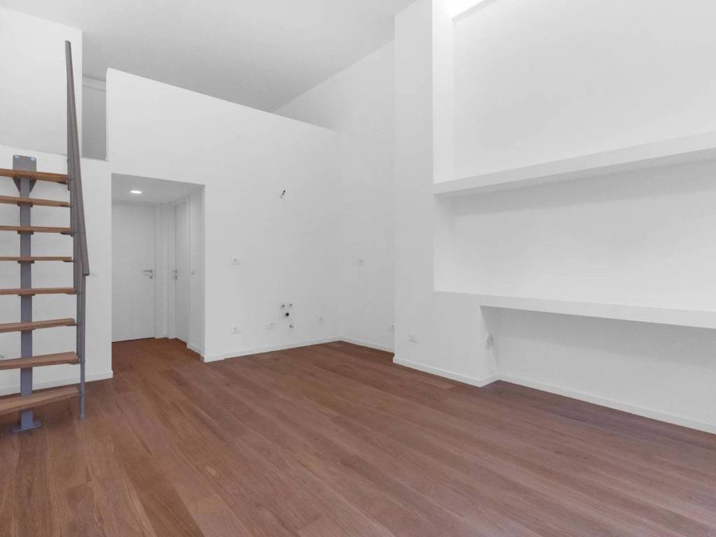 appartamento in vendita a Milano in zona Lorenteggio
