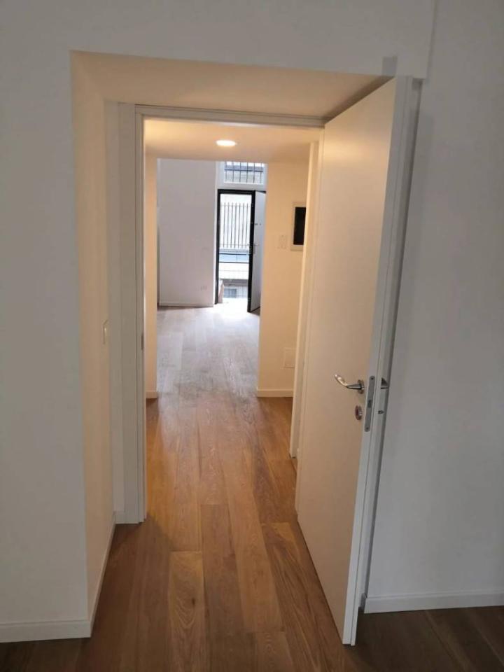 appartamento in vendita a Milano in zona Lorenteggio
