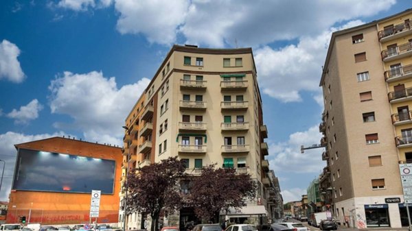 appartamento in vendita a Milano in zona Casoretto