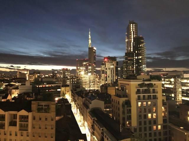 appartamento in vendita a Milano in zona Centro Direzionale