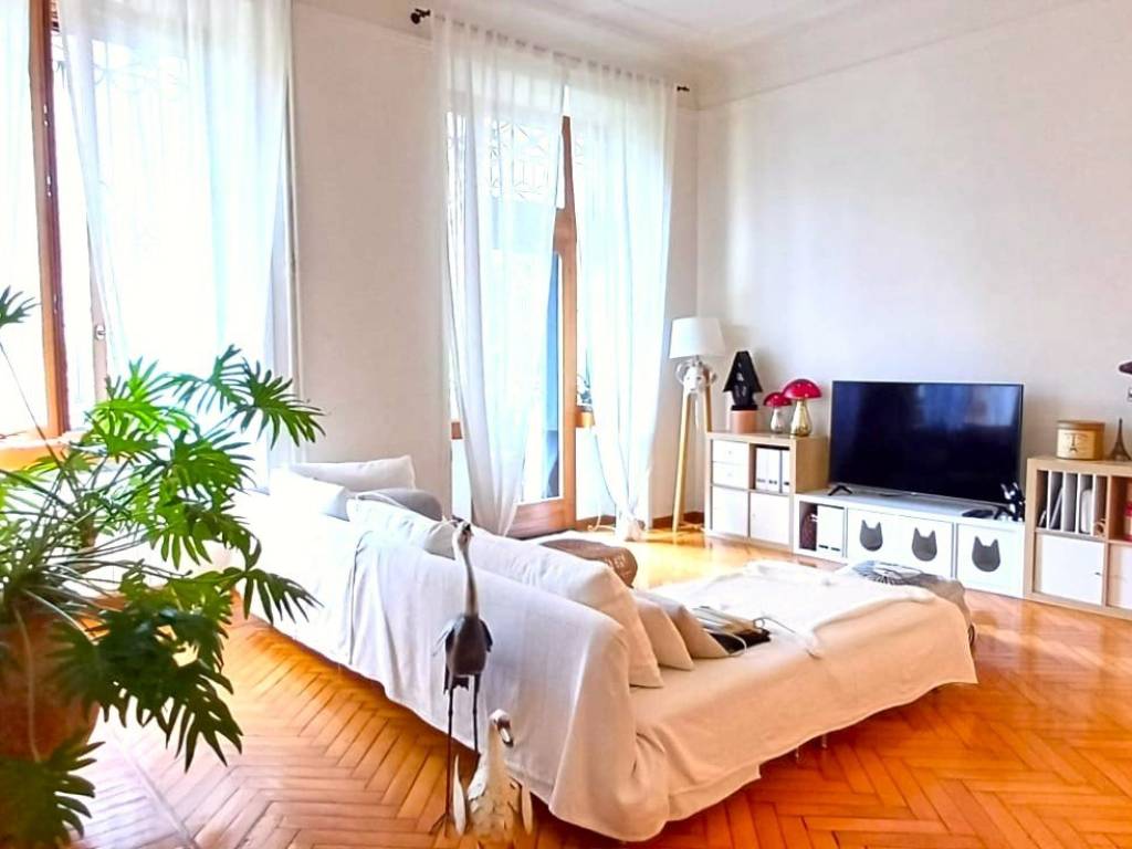 appartamento in vendita a Milano in zona Porta Ticinese