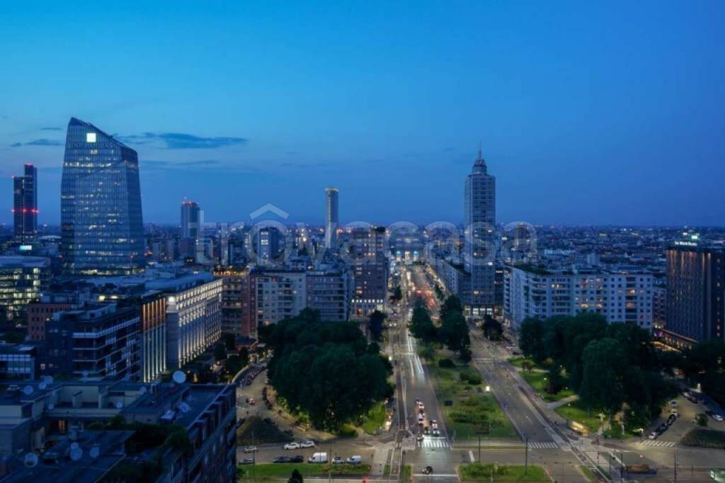 negozio in vendita a Milano in zona Stazione Centrale