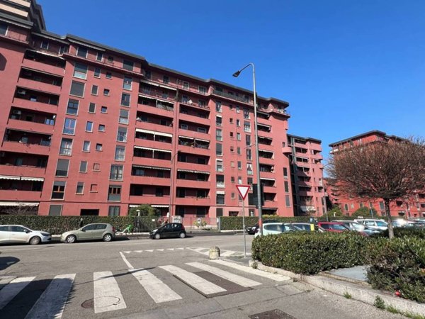 appartamento in vendita a Milano in zona Piazzale Lodi