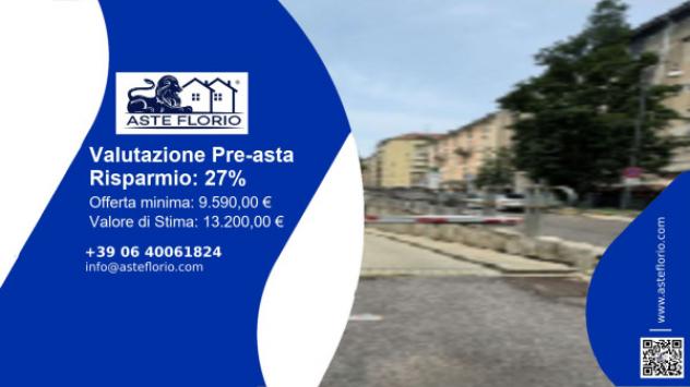 locale commerciale in vendita a Milano in zona Porta Genova