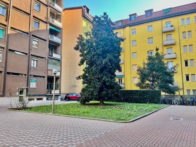 appartamento in vendita a Milano in zona Niguarda
