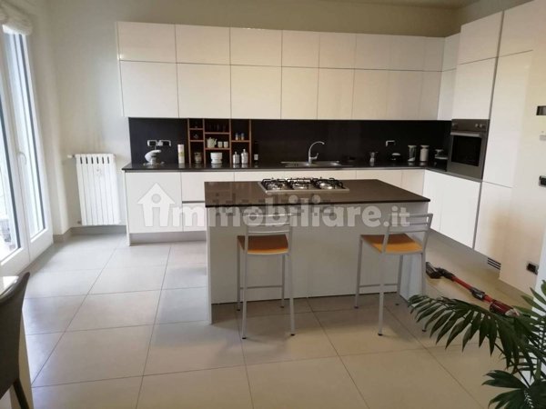 appartamento in vendita a Milano in zona Isola