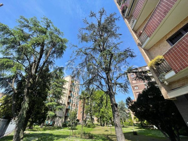 appartamento in vendita a Milano in zona Porta Venezia