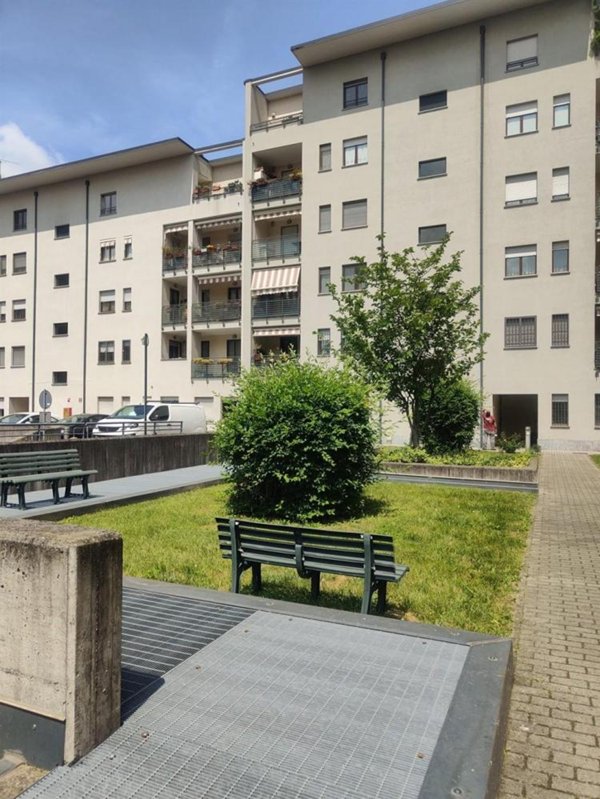 appartamento in vendita a Milano in zona Quarto Oggiaro
