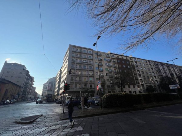 appartamento in vendita a Milano in zona Porta Vigentina