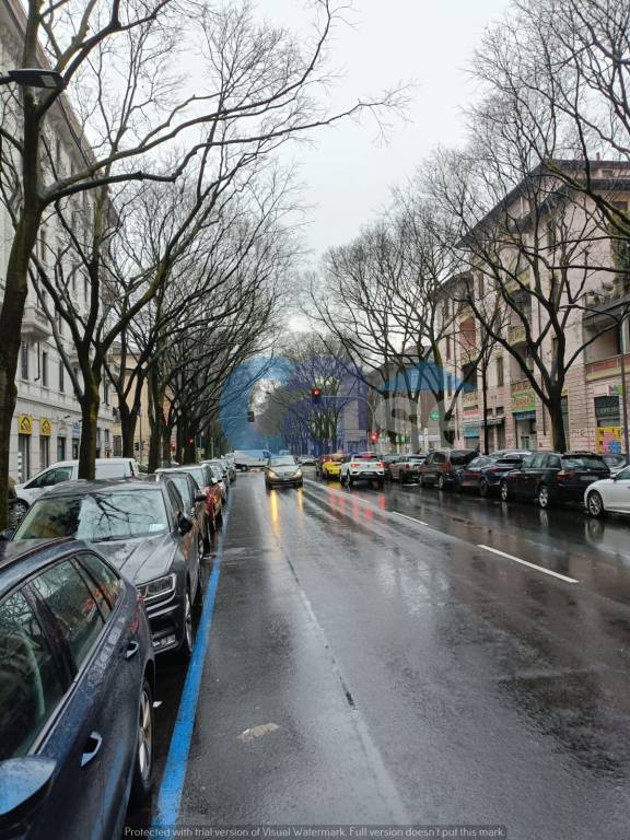 negozio in vendita a Milano in zona Città Studi