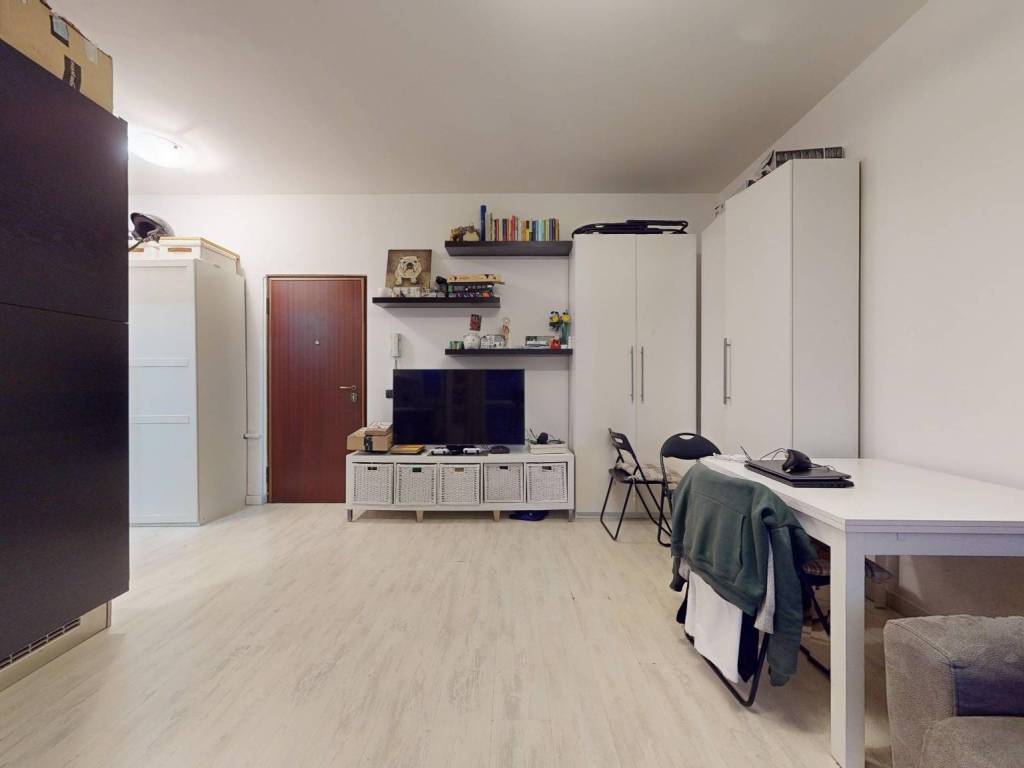 appartamento in vendita a Milano in zona Lambrate