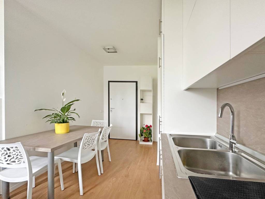 appartamento in vendita a Milano in zona Vigentino