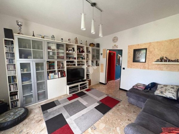 appartamento in vendita a Milano in zona Barona