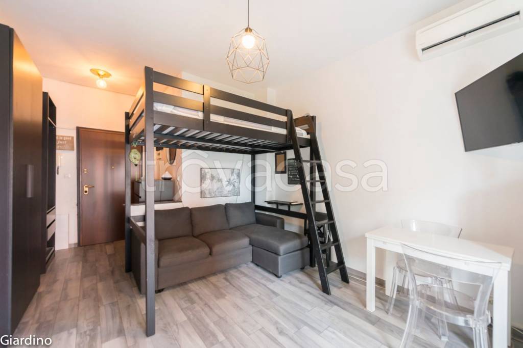 appartamento in vendita a Milano in zona Città Studi