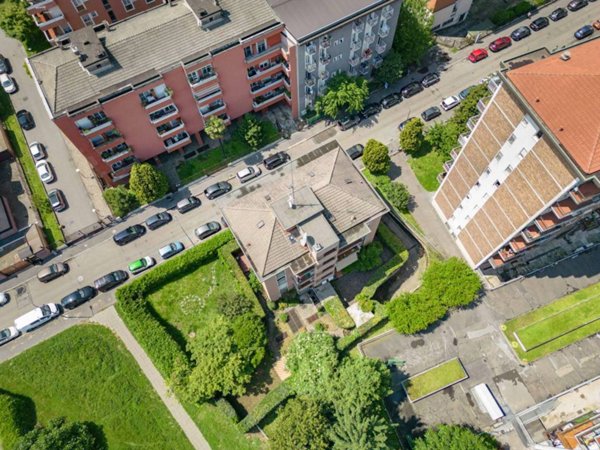 appartamento in vendita a Milano in zona Affori