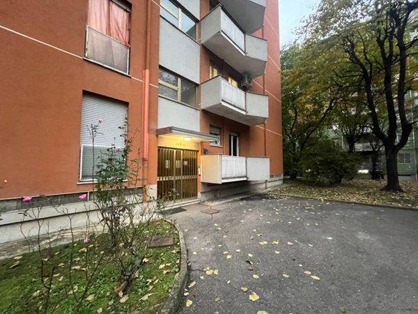 appartamento in vendita a Milano in zona Forlanini