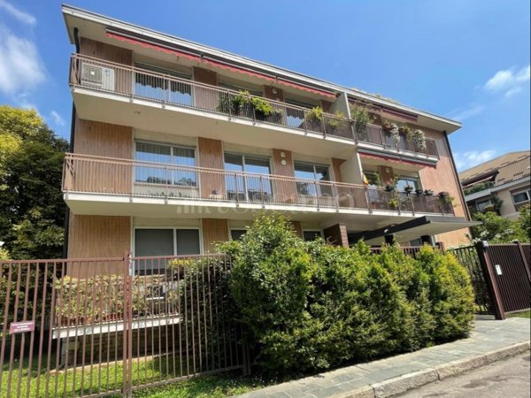 appartamento in vendita a Milano in zona Maggiolina