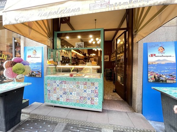 appartamento in vendita a Milano in zona Sant'Ambrogio