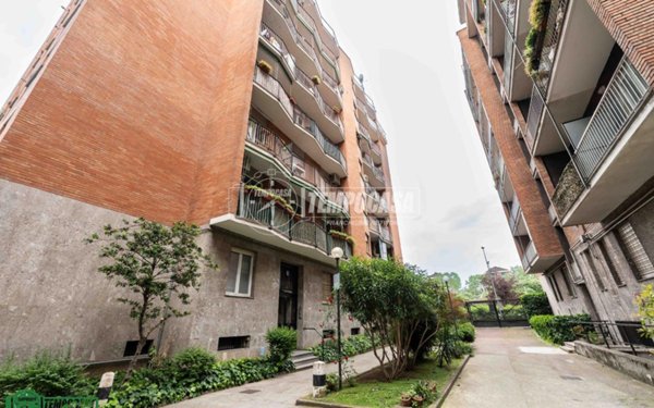appartamento in vendita a Milano in zona Crescenzago