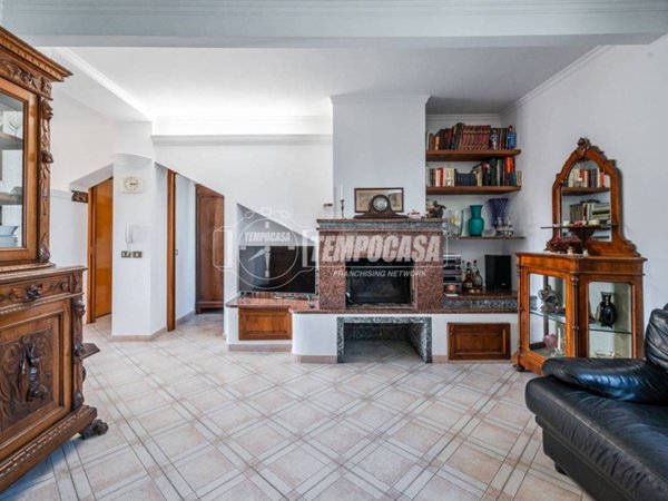 appartamento in vendita a Milano in zona Centro Direzionale