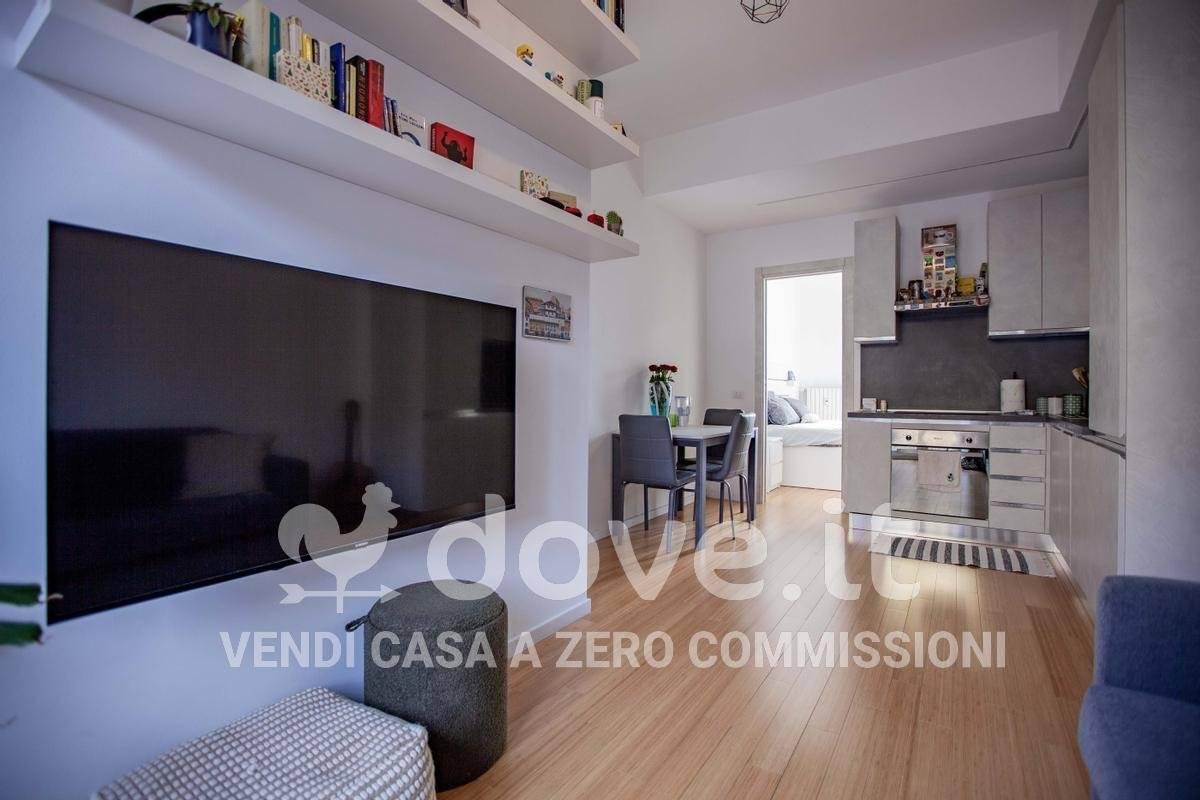 appartamento in vendita a Milano in zona Porta Genova