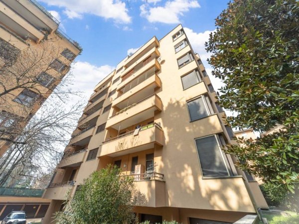 appartamento in vendita a Milano in zona Vigentino