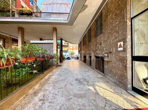 appartamento in vendita a Milano in zona Feltre