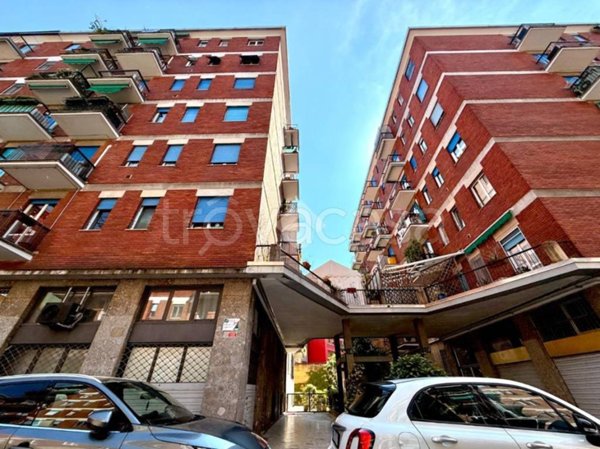 appartamento in vendita a Milano in zona Feltre
