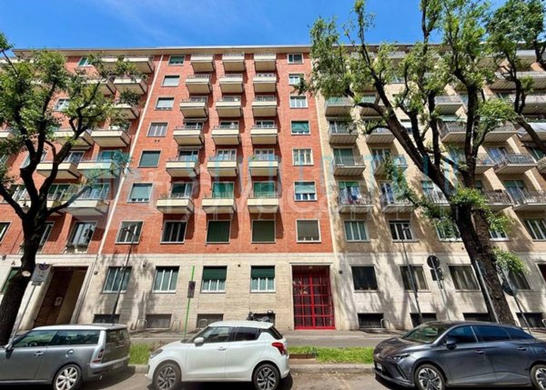 appartamento in vendita a Milano in zona Porta Vigentina