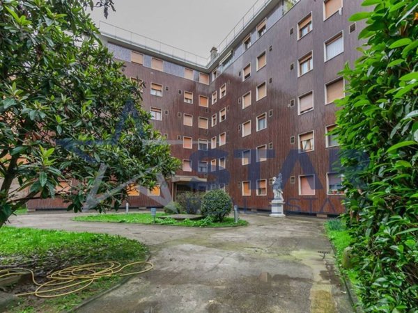 appartamento in vendita a Milano in zona Solari