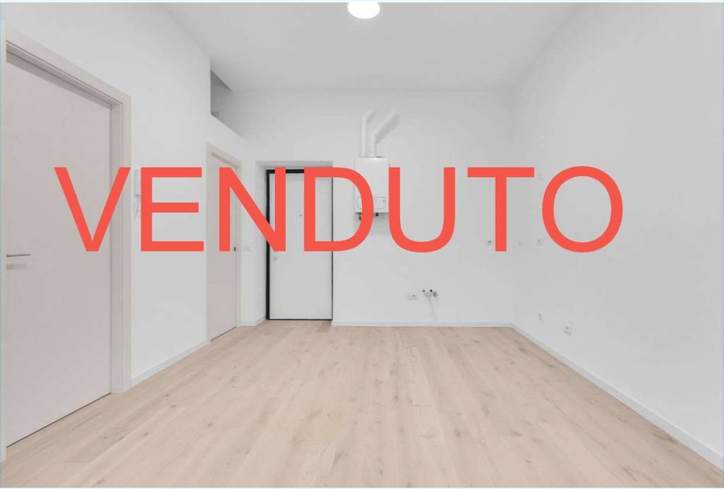 appartamento in vendita a Milano in zona Famagosta