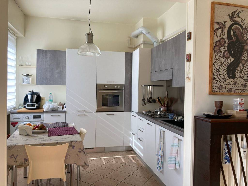 appartamento in vendita a Milano in zona Baggio