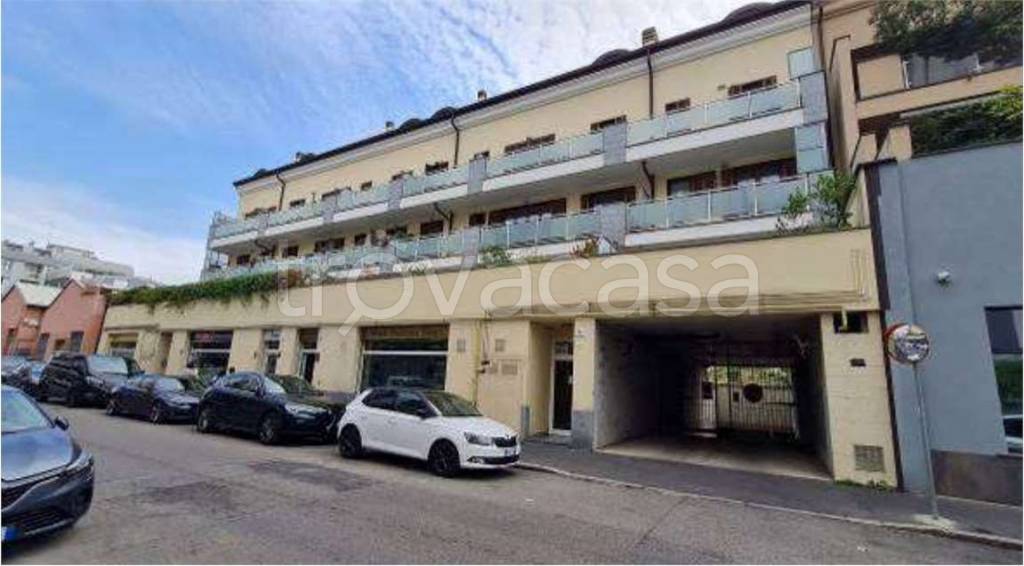 appartamento in vendita a Milano in zona Bovisa