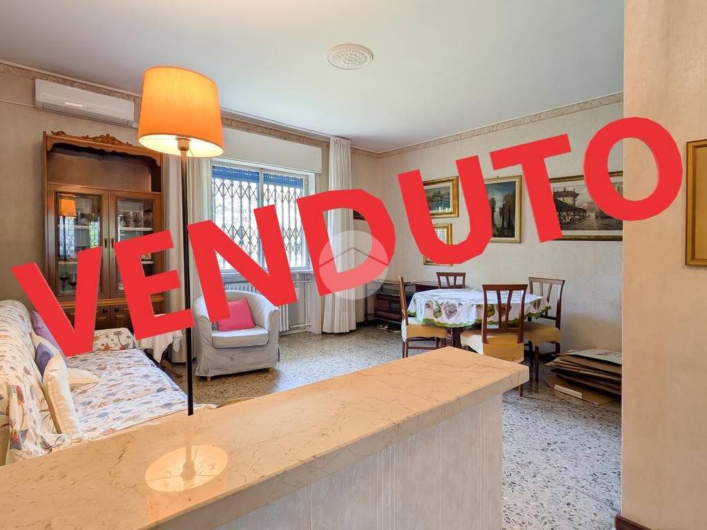 appartamento in vendita a Milano in zona Forlanini