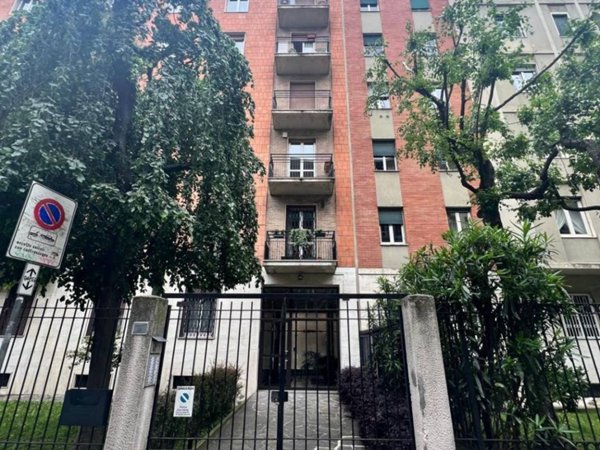appartamento in vendita a Milano in zona Il Portello