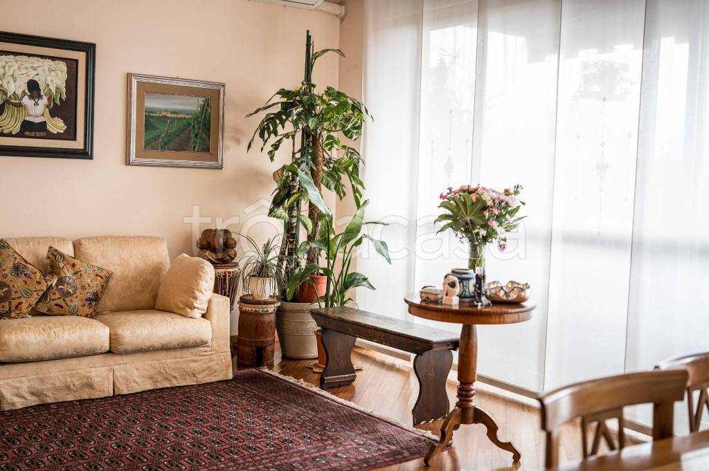 appartamento in vendita a Milano in zona Niguarda