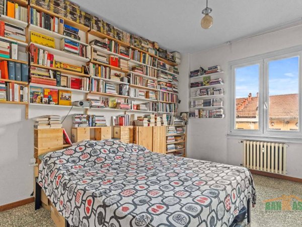 appartamento in vendita a Milano in zona Il Portello