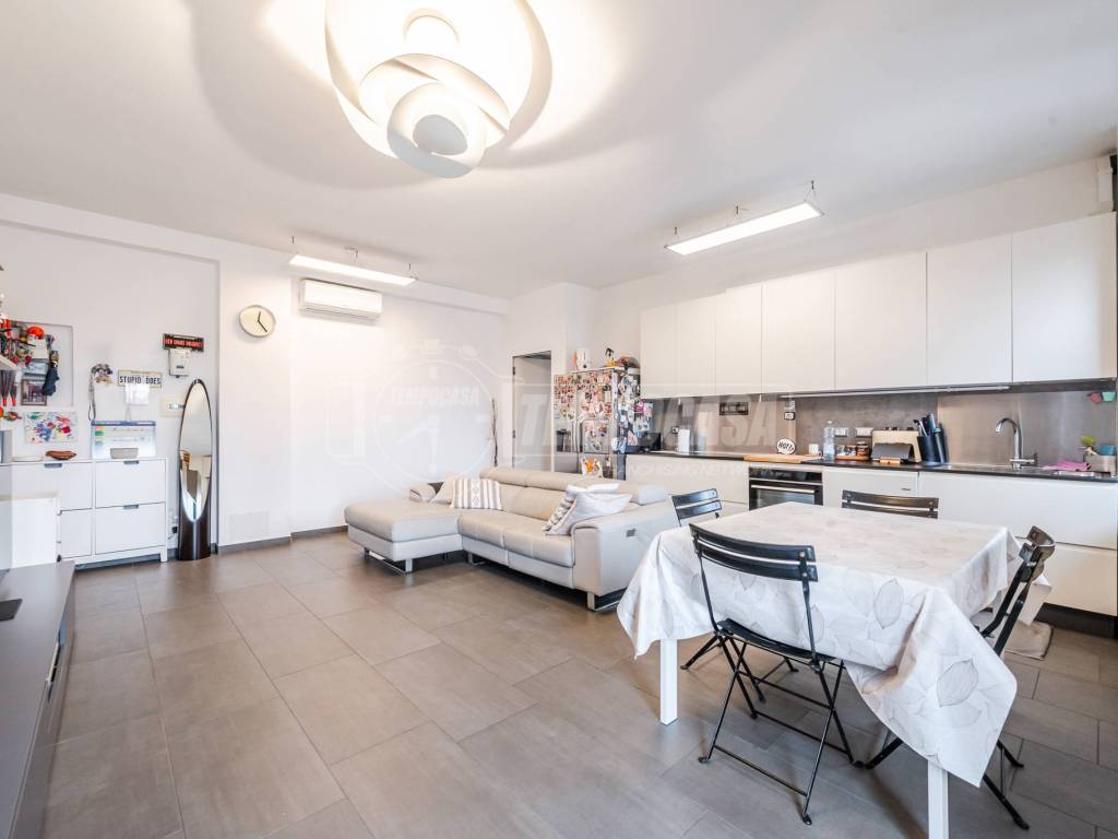 appartamento in vendita a Milano in zona Vigentino