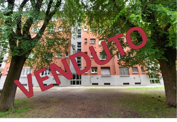 appartamento in vendita a Milano in zona Cagnola