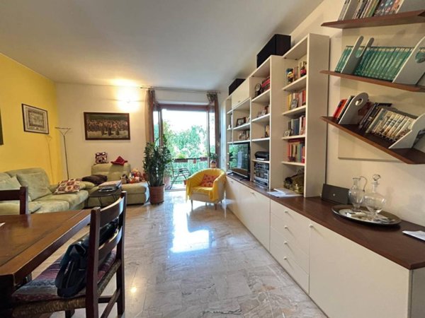 appartamento in vendita a Milano in zona Restocco Maroni