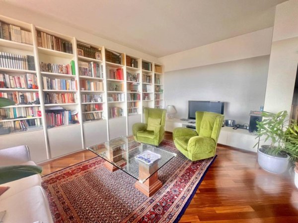 appartamento in vendita a Milano in zona QT8