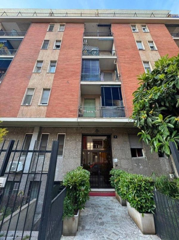 appartamento in vendita a Milano in zona Casoretto