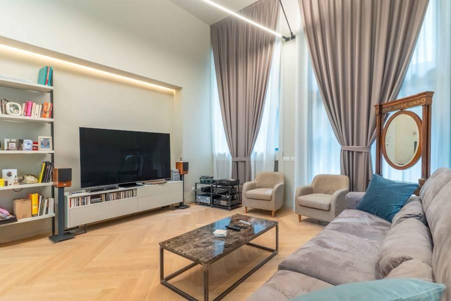 appartamento in vendita a Milano in zona XXII Marzo