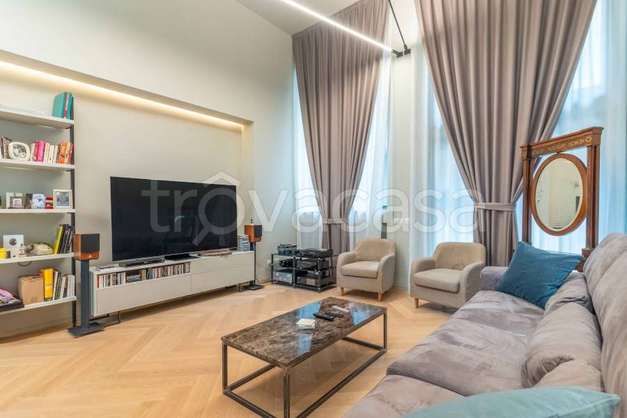 appartamento in vendita a Milano in zona XXII Marzo