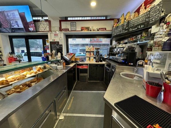 negozio in vendita a Milano in zona Bovisa