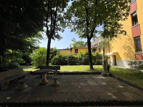 appartamento in vendita a Milano in zona Niguarda