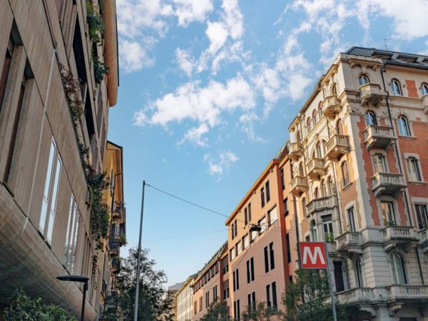 appartamento in vendita a Milano in zona Sant'Ambrogio