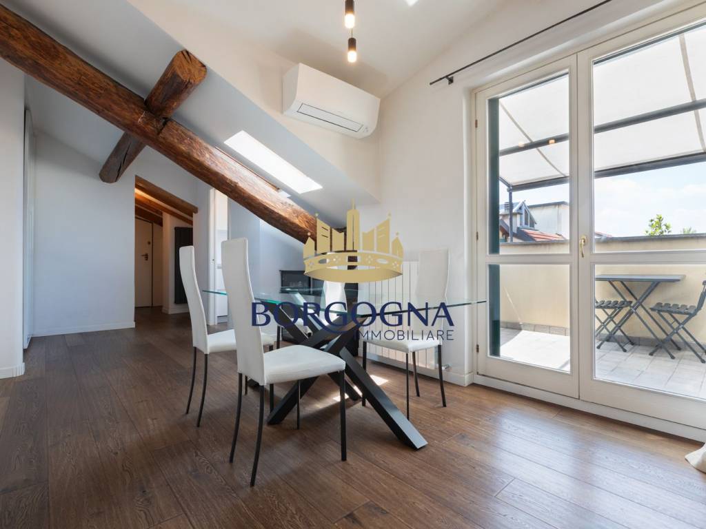 appartamento in vendita a Milano in zona Isola